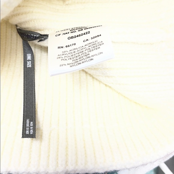 Anthropologie Cream Jewel Embellished winter beanie New Cream